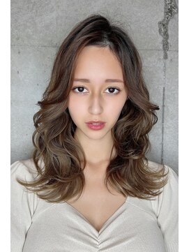 リークフー(Ree cu fuu) 10代20代30代40代  外ハネセミロング　藤沢