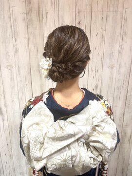 ジェイエルビー(JLB) 【JLB.MOE】成人式ヘア×サイドシニヨン