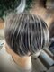 フェニーチェ アヴァンティ インターナショナルヘアサロン(fenice avanti)の写真/ショートカット×白髪ぼかしで魅力的な立体感を演出。自然な透明感を実現し、自信を持てる髪色に。