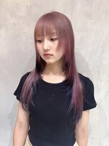 ソル ジングウマエ(SOL JINGUMAE)&nbsp;［natsuki］ピンクベージュ×ブラック レイヤーカット