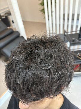 オーバー(OVER) 緩めツイストピンパーマ