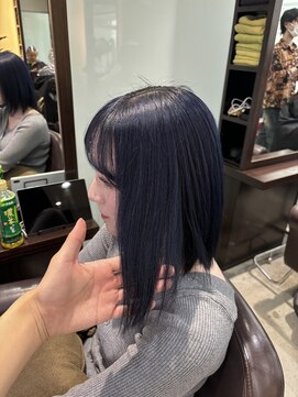 スウィープ 札幌大通(sweep) 切りっぱなし×ネイビーカラー◎