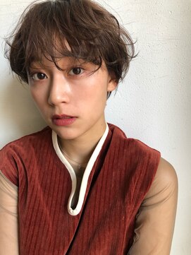 アオイ(aoi.) ショート×パーマ