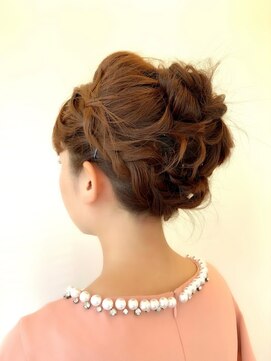 フェリーチェ(felice) アップスタイル☆編み込みツイストアレンジ☆