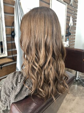 ルー(loup) ナチュラルベージュ/ベージュカラー/ブリーチなし/福岡/天神