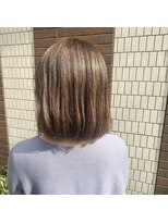 モスト(MocT) ハイライトブリーチ+柔らかベージュ