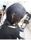 ウルフカット×ネイビーブルー