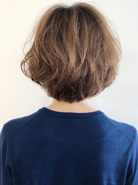 リコ(LIKO) 大人のボリュームショートボブ☆お手入れ簡単/デジタルパーマ