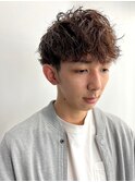 ツーブロック　抜け感　ベージュ　マッシュ　ツイスパ　モテ髪