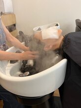 施術内容：頭皮スチーム→極上アロマヘッドスパ→マッサージシャンプー→トリートメント