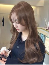 ラヴィ(Lavie) 顔周りレイヤーカット+ダブルカラー+ベージュカラー