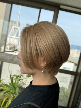 ラシェンテ みのおキューズモール(La Sente) 丸みショートボブ