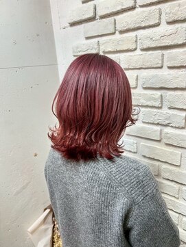 クリーブ 池袋(creeb) ホワイトグレージュ ミニウルフ  チェリーレッド