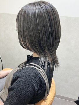 ユーフォリア バイ ホラン(Euphoria by HoLan) 暗めオリーブグレー×ミディアムウルフ