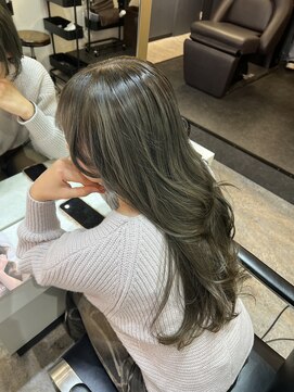 ブレンド 渋谷(BLend) ハイライトミディアムヘア暗めカラーオリーブグレー