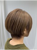 くびれ丸みショートボブ