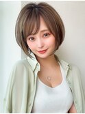 30代40代大人かわいいショートボブ × 赤み押さえたグレージュ