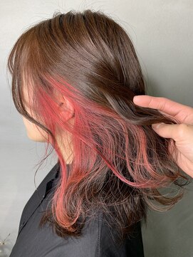 エッジ 下北沢(edge.) ピンクインナーカラー×ナチュラルレイヤー