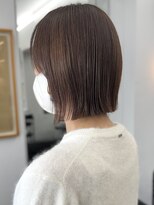 シベルバレー 横浜(sibell)&nbsp;20代30代切りっぱなしボブタッセルボブ顔周りレイヤーオリーブ