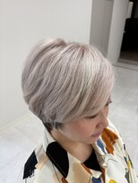 ルシエバイファブリック(Lucie by fabrique)&nbsp;透明感と柔らかさを引き出したホワイトベージュショート