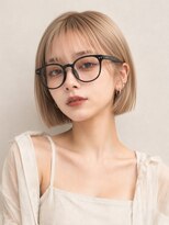 ロティー 天神(loty)&nbsp;ショート ボブ ブリーチ ハイトーン ミルクティーベージュ 20代