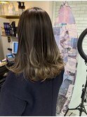 ハイライトバレイヤージュレイヤーカット