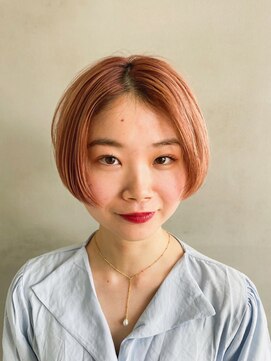 テトヘアー(teto hair) オレンジカラー・センターパート・コーラル・ハンサムショート