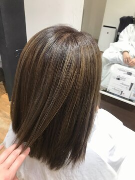 ヘアーサロンデフォーエバー(hairsalon de Forever) 【ローレイヤー●ベージュ系ナチュラルハイライト】