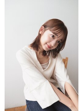 バイオレット ナゴヤ(Violet Nagoya) 鎖骨ミディアムにぱっつん前髪♪ ぷつっとボブ ワイドバング