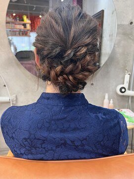 コージー(Kozy) ☆結婚式お呼ばれヘアアレンジ/ゆるふわアレンジ☆