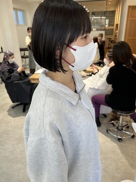 ヘアデザイン ソラ(Sola) 手入れしやすいナチュラル丸みボブ×黒髪暗髪
