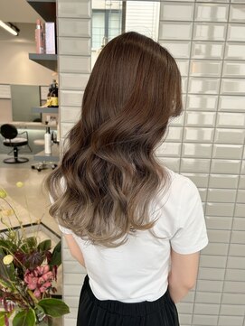 リリー(Lilley) 【lilley 稲永麻衣】グラデーションカラー+天神韓国ヘア