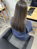 キュー(CEU) 美髪縮毛矯正済み!カラートリートメントでメンテナンス♪