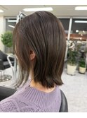 膨らむ方お勧め　外ハネボブ　冬カラー透明感暗めアッシュ