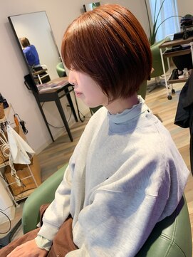 ヘアースパリゾート リアン 燕三条店(Lien) 丸みショート_オレンジベージュ_