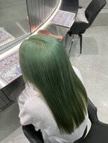 ジーナ 名駅(XENA.)&nbsp;《XENA/YURI24》ペールグリーン/ハイトーン/ブロンド