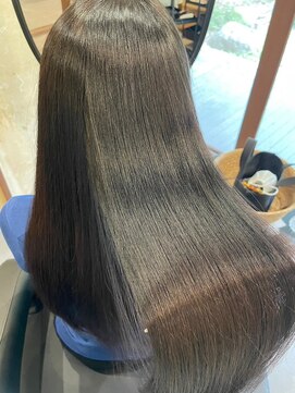 穀雨(Kokuu) 大人シアーベージュミニウルフボブミディアムレイヤー