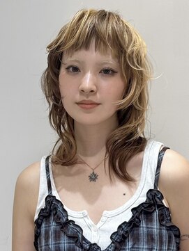 ロンドアンメゾン 原宿(Lond un Maison.) くびれヘア/アプリコットオレンジ/韓国/ブリーチ/レイヤー/原宿