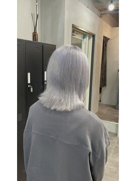 アレンヘアー 八尾店(ALLEN hair) 2ブリーチ/ホワイトシルバー/髪質改善トリートメント