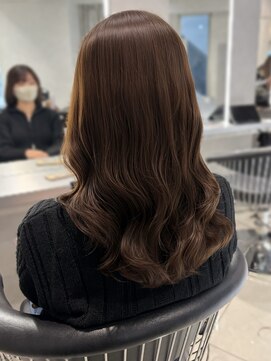 ユーフォリア 池袋東口駅前店(Euphoria) 12/20までトリートメント付き☆32ミリコテ巻き風パーマ