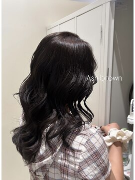 艶感 × アッシュブランカラー