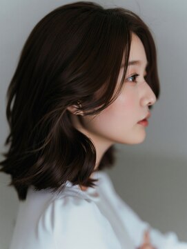 キヴィ(kivi) 艶髪ゆるふわデジタルパーマ 韓国風くびれセミロング