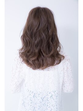 ニューヨークニューヨーク 梅田茶屋町店(NYNY) 外国人風ゆる巻きミディアム