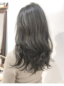 ヘアーアンドアトリエ マール(Hair&Atelier Marl) 【Marl】ハイライト入りグレージュカラー♪
