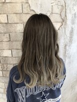 リリー(LILY)&nbsp;LILY☆バレイヤージュホワイトアッシュ☆