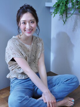 ウィーク 梅田(UiiC) サンドベージュ ヘアセット UiiC 梅田