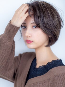 オーストヘアー リュウール(Aust hair Lueur) 大人かわいい、マニッシュショートのナチュラルハイライトstyle