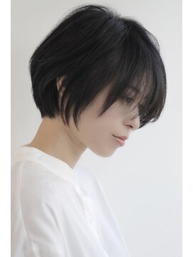 ディオ アンド ルーチェ アット(Dio&Luce at.) 【麻布十番・三田・田町】黒髮ショート＆前下がりボブ