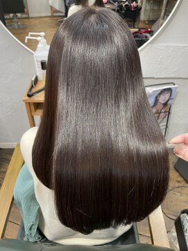 クオーレ(CUORE) ドライヤーで乾かしただけでサラ艶にまとまる酸性縮毛矯正