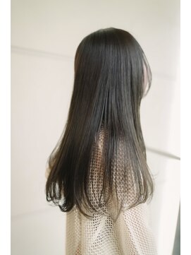 ニード(need) スモーキーグリーン